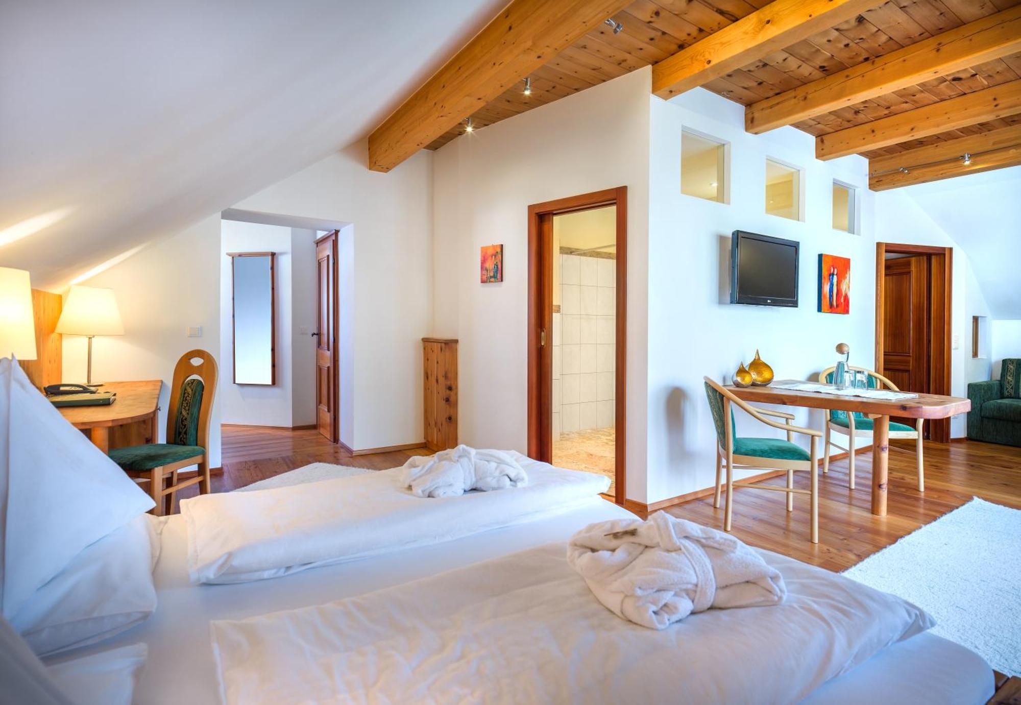 Hotel Haeuserl Im Wald Mariapfarr Εξωτερικό φωτογραφία