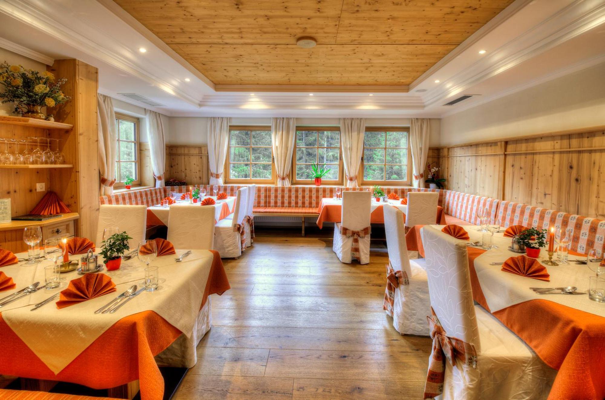 Hotel Haeuserl Im Wald Mariapfarr Εξωτερικό φωτογραφία
