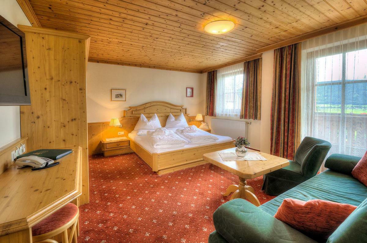 Hotel Haeuserl Im Wald Mariapfarr Εξωτερικό φωτογραφία